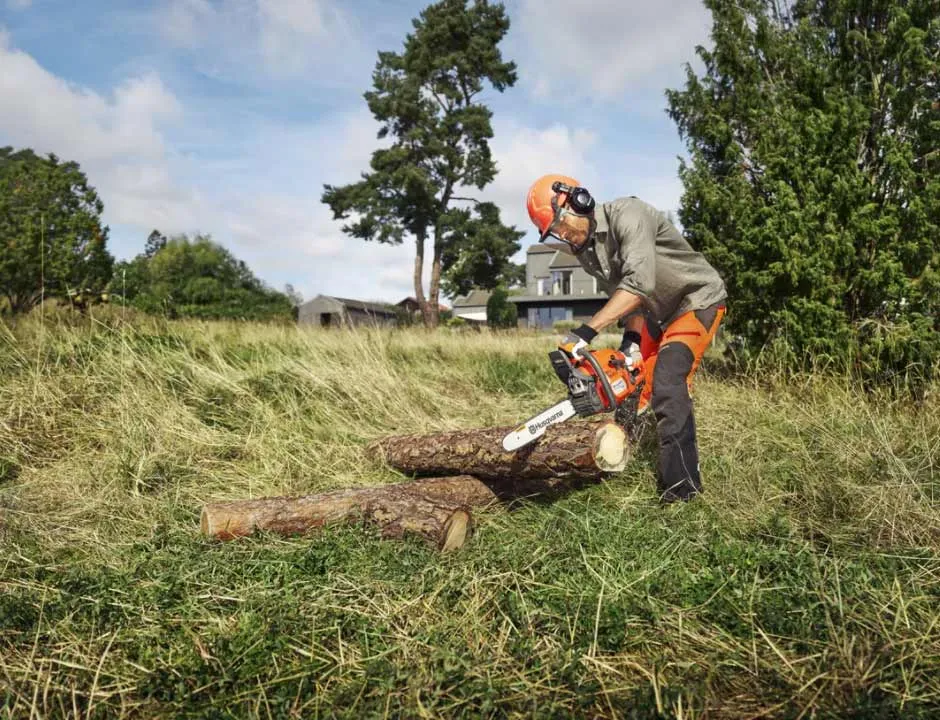 Husqvarna 435 II  moottorisaha