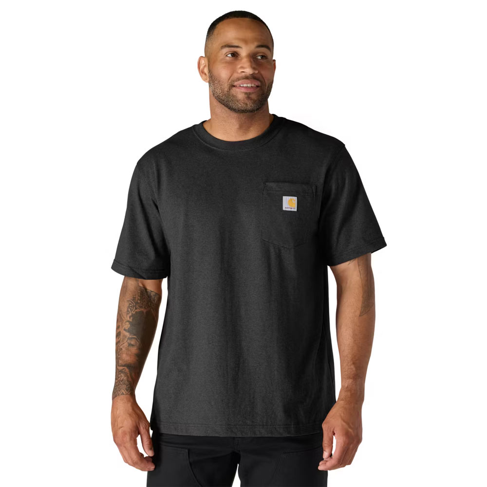 Carhartt K87 t-paita taskulla
