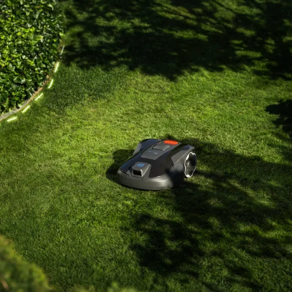 Alternative view of Husqvarna Automower 312V